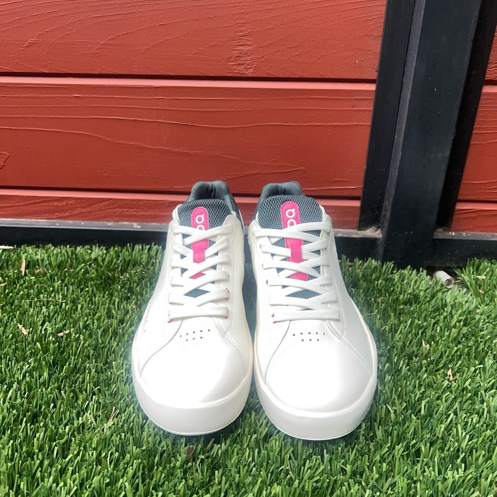 On Running Women's Sneakers - White and Pink